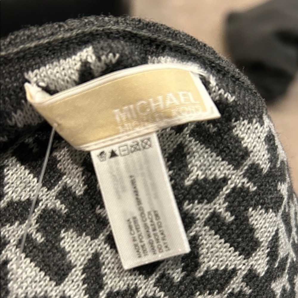 NWT Michael Kors infinity scarf
